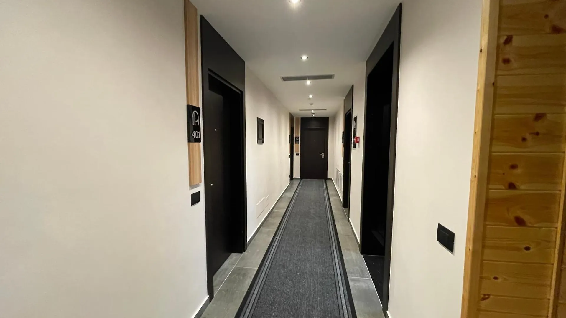 Pinehill Hotel, Restaurant , Pool & Spa - Razem Hotel
