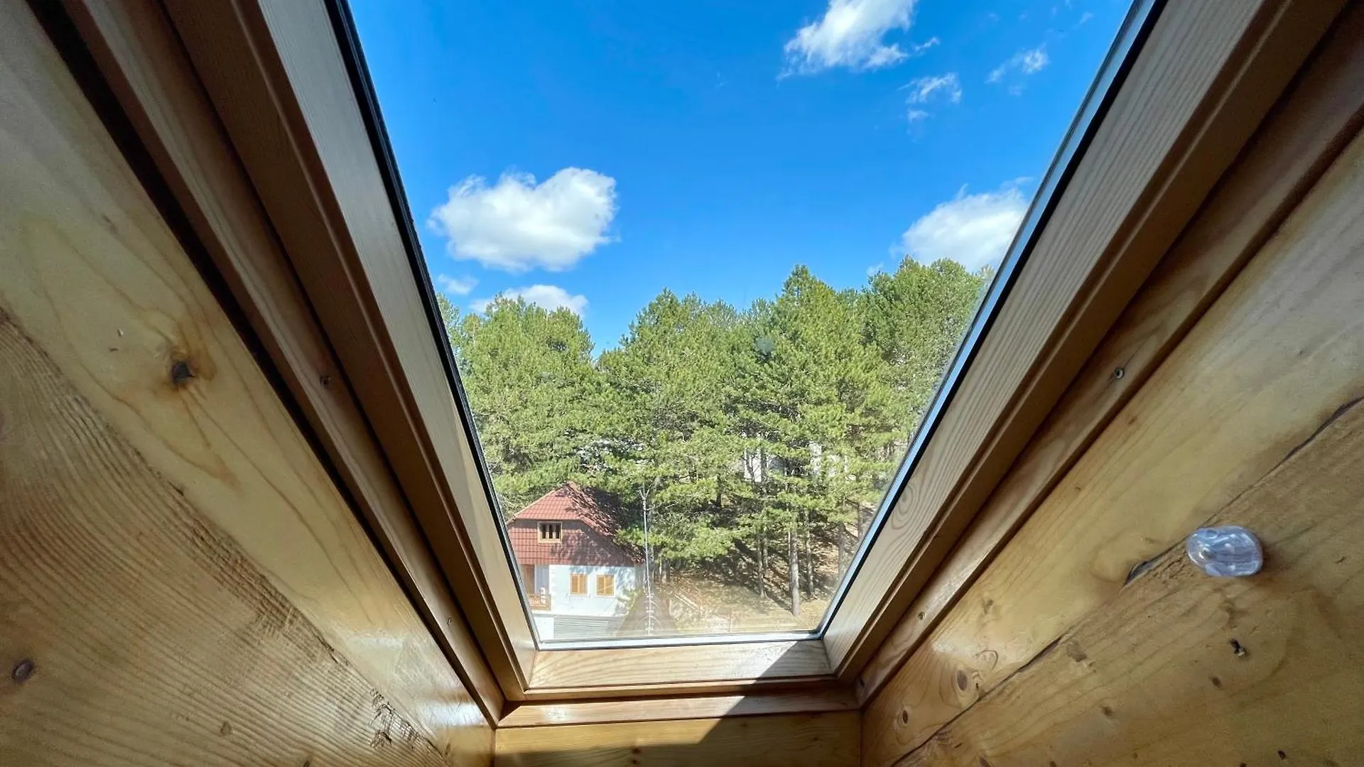 Pinehill Hotel, Restaurant , Pool & Spa - Razem