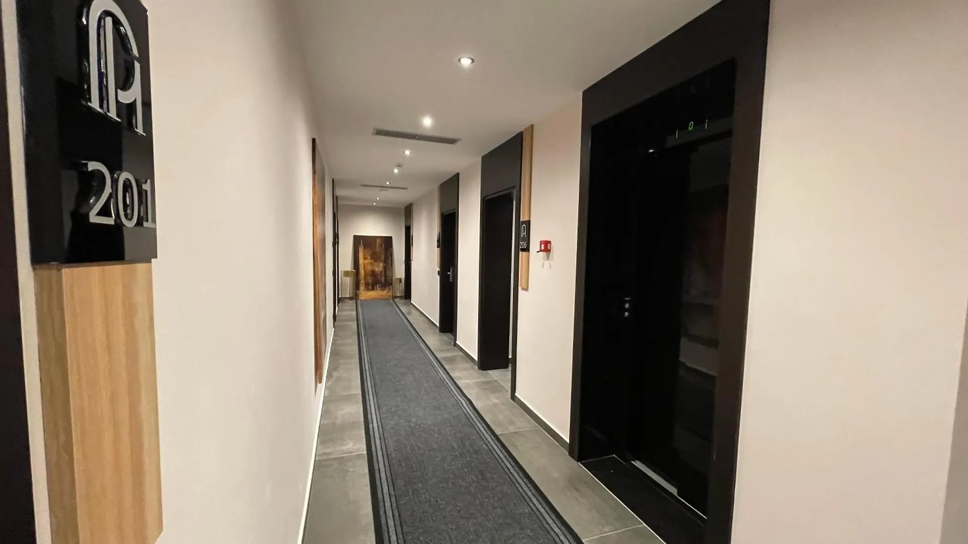 Pinehill Hotel, Restaurant , Pool & Spa - Razem
